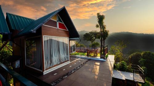 Kedavur Resort | Vayalada View Point Resort