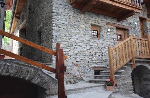 Charvensod Apartment | Vecchio Fienile