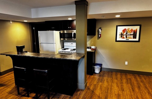 Sardis Hotel | Vedder River Inn