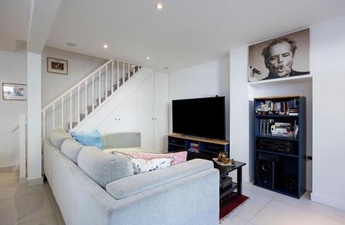 Fulham Broadway Apartment | Veeve - The Fulham Garden Maisonette