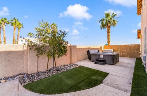 Spring Valley House | Vegas Oasis with Pool Spa and Billiards near Strip