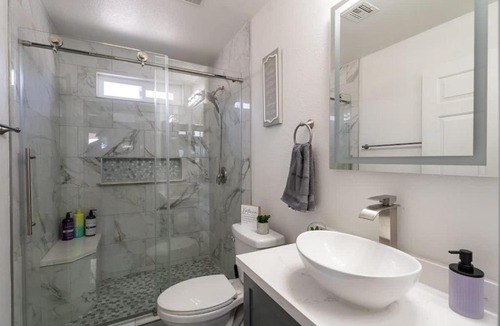 North Las Vegas House | Vegas Retreat with Hot Tub & Game Room