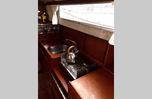 Cagliari Boat Rental | Velella