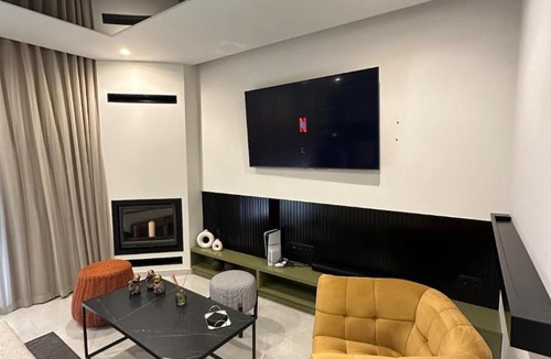 Amarousion Apartment | Vellur 1