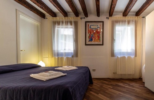 Castello Apartment | Veneziacentopercento Gorne Apartment