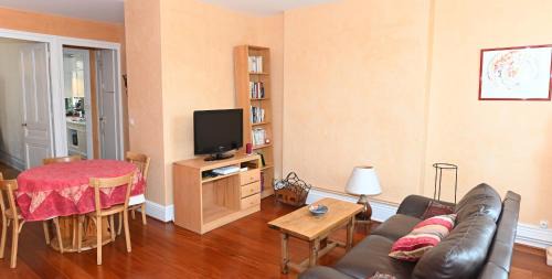 Moliere - Edgard Quinet Apartment | Venise