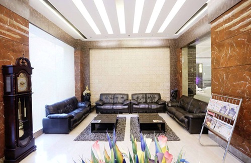 New Delhi Hotel | Venizia Sarovar Portico Delhi