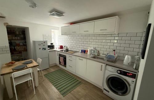 Ventnor Apartment | Ventnor Hideaway