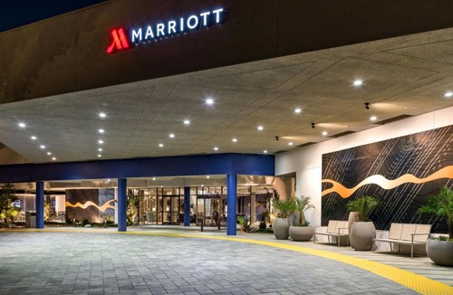 Pierpont Bay Hotel | Ventura Beach Marriott