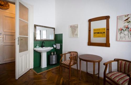 Center Apartment | Vera's Nest on Castle Square