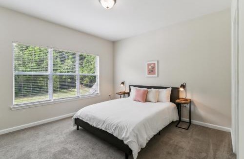 Valley Apartment | Verandas 1836 I Modern 2Bd I Parking I Pool I Gym