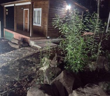 Leandro N. Alem House | VerdeMonte - Cabaña Guatambú