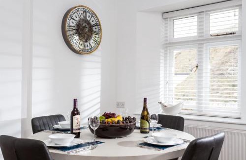 Padstow House | Verity Cottage