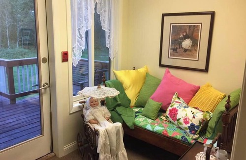 Soudan Bed & Breakfast | Vermilion Park Inn, #9 Family Room (2nd floor)