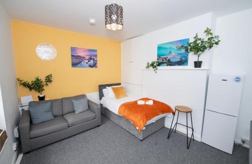 Hull Apartment | Versatile Cozy & Spacious Comfort Hull Apartments