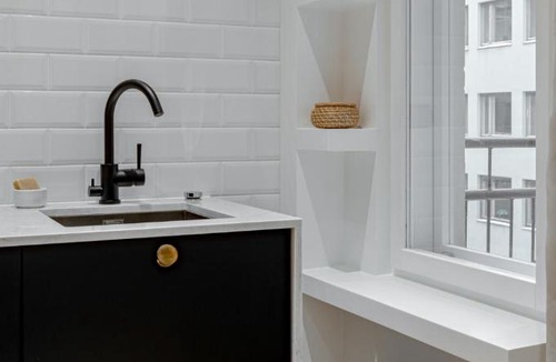 Kluuvi Apartment | Very Cental Scandic Studio Apartment with Balcony