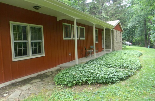 Mount Vernon House | Very clean, comfortable home within walking distance of beautiful Kenyon College