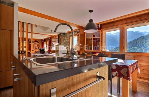 Grimentz Apartment | Very comfortable flat on 2 levels for 6 people, living room, kitchen area with dishwasher, 1 double