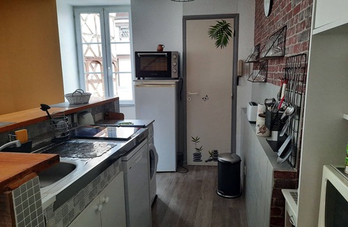 Pont-du-Chateau Apartment | Very functional apartment in Auvergne near Clermont Ferrand