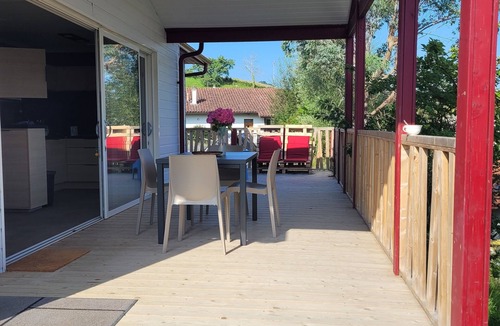 Hasparren Ski Chalet | Very large 3-star prestige chalet, the only one in the park, swimming pool near the ocean.