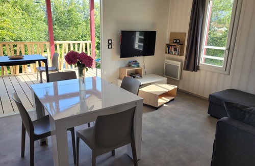 Hasparren Ski Chalet | Very large 3-star prestige chalet, the only one in the park, swimming pool near the ocean.