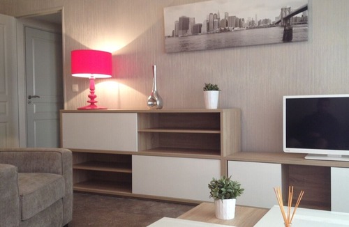 Gambetta Apartment | Very nice apartment, 2-room, refurbished, great comfort, near the city centre