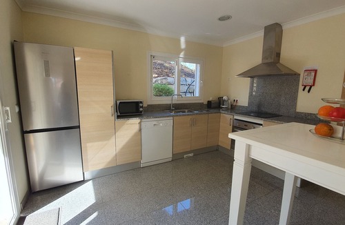 Quarteira Villa | Very nice house fully equipped, wonderful terrace with garden, garage