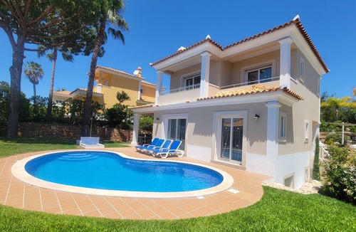 Quarteira Villa | Very nice house fully equipped, wonderful terrace with garden, garage