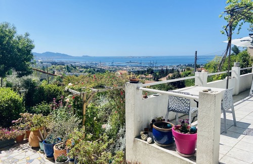 Verduron House | Very nice Marseille house with sea view, terraces, 15 minutes from the beaches