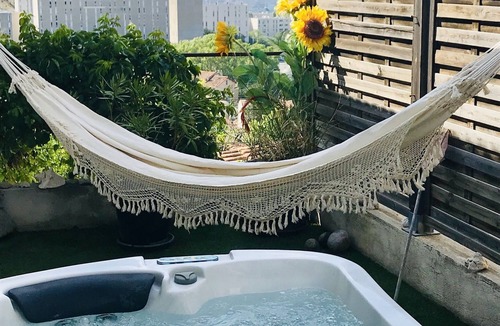 Verduron House | Very nice Marseille house with sea view, terraces, 15 minutes from the beaches