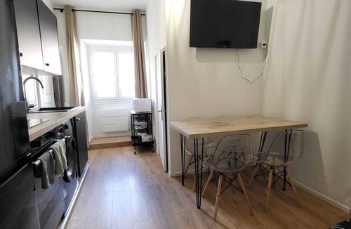 Corte Apartment | Very nice new T2 hyper center 4p wifi washing machine, quiet and bright