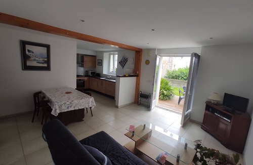 Douarnenez Apartment | Very nice, quiet apartment in the town center
