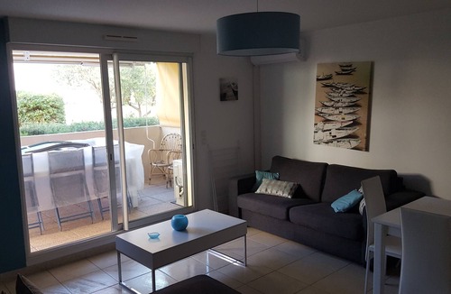 Hyeres City Centre Apartment | Very nice spacious and bright apartment T3 any comfort (terrace 25m2)