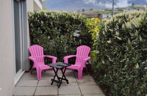 Aix-les-Bains Apartment | Very nice T 2 50 m 2 with terrace near lake and town.
