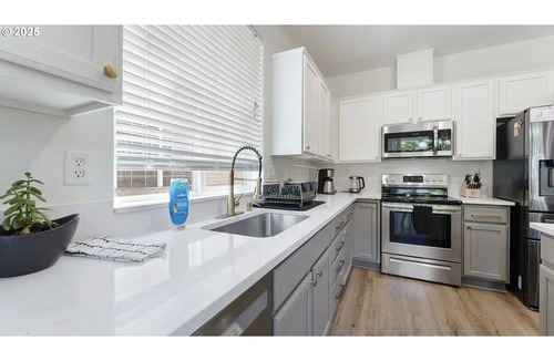 Hillsboro House | Very Spacious Modern 6BR Group Getaway