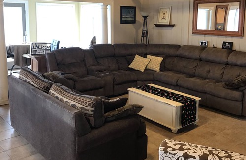 Pigeon Cottage | Very spacious sand point cottage on the famous north shore with beach.