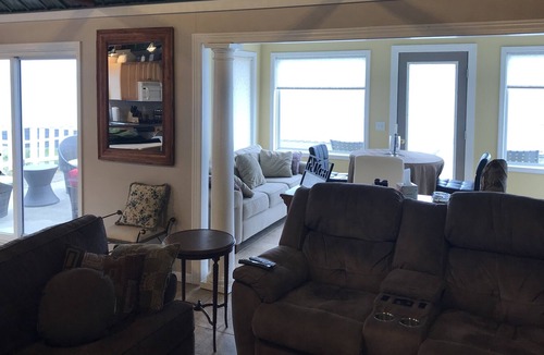 Pigeon Cottage | Very spacious sand point cottage on the famous north shore with beach.