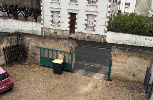 Vierzon Apartment | Vesuvius.