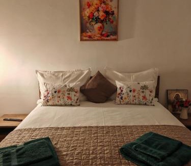 Chimindia House | Vi La June