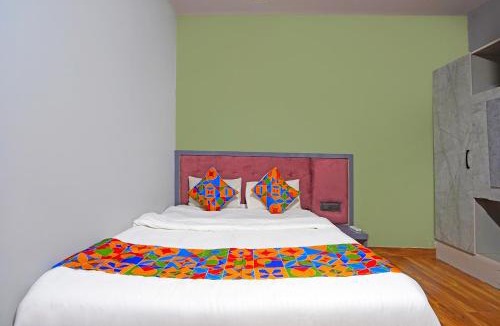 Clover Park Hotel | Via Arya