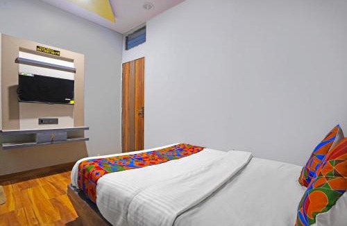 Clover Park Hotel | Via Arya