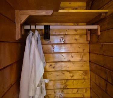 Bistra House | VIA AURUM Modern-rustic guesthouse in Transylvania