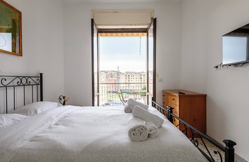 Fuorigrotta Apartment | Via Coriolano 8 - Three Bedroom Apartment, Sleeps 6