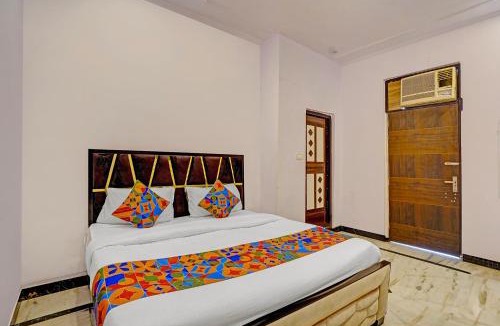 Kaushambi Hotel | Via RN Residency