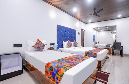 Varca Hotel | Via Royale castle beach Home - 300M From Calangute Beach