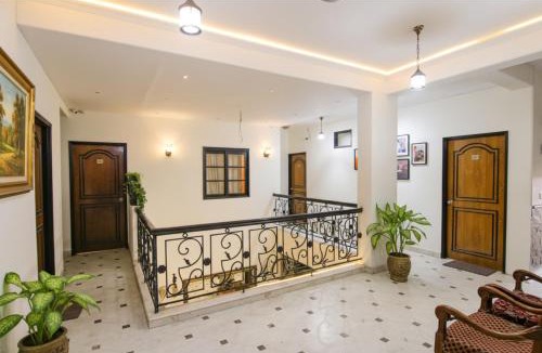 DLF Phase 3 Hotel | Via Singh Suite