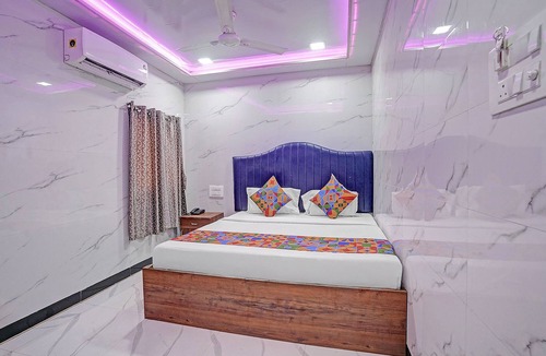 Kurla Hotel | Via Sr Residency