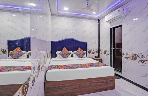 Kurla Hotel | Via Sr Residency