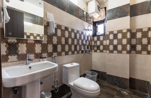 Kaul Hotel | Viable Inn