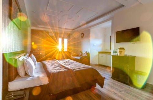 Kaul Hotel | Viable Inn